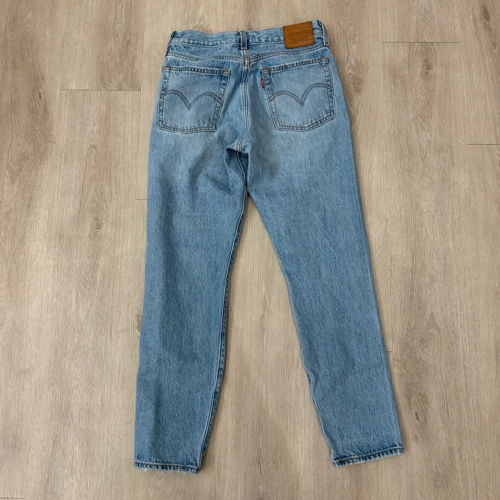 Levi’s Wedgie size 26 EUC - Picture 2 of 7
